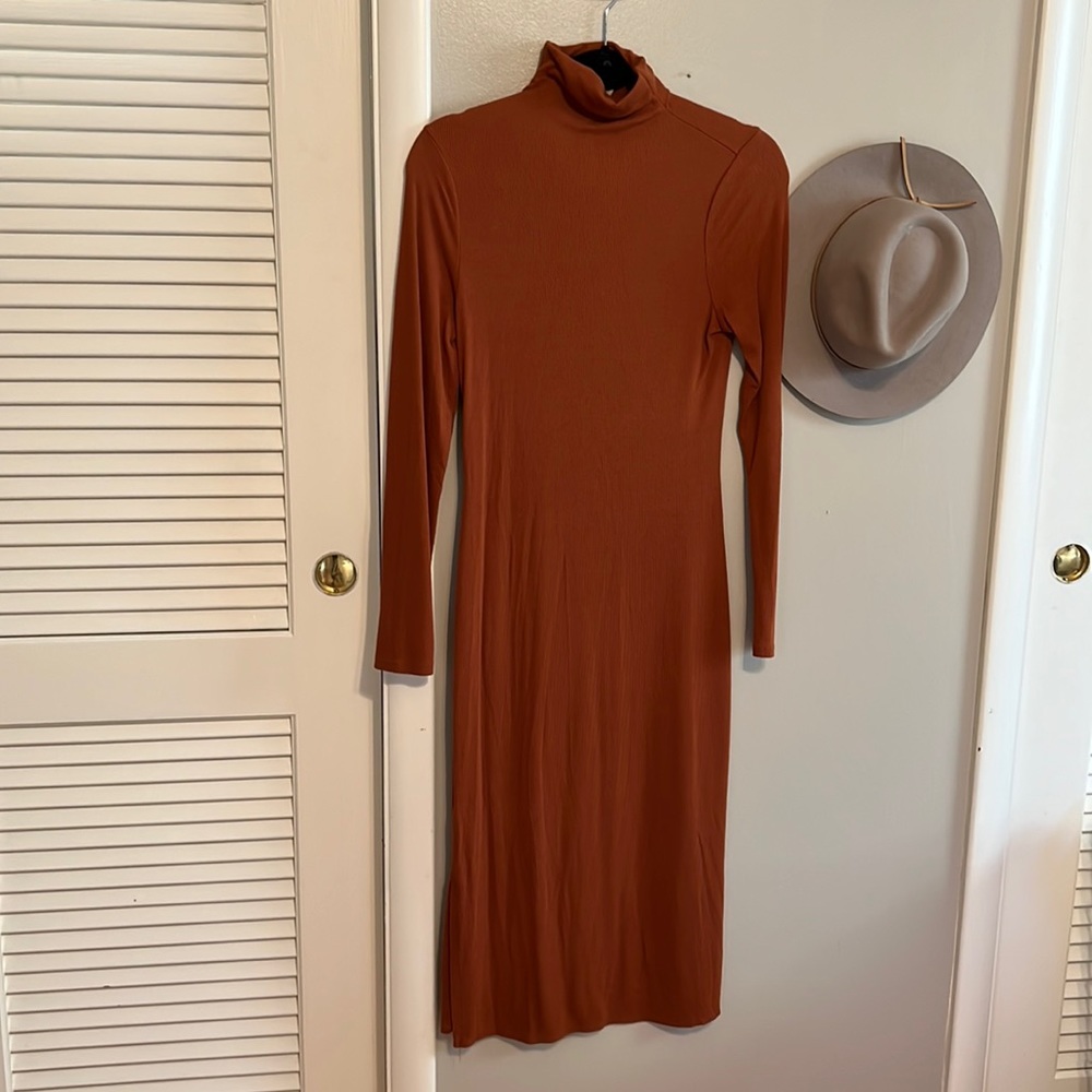 Ribbed maxi dress